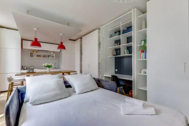 La Douce Nuit - Moderne - Elegant - Renove Appartement Parijs